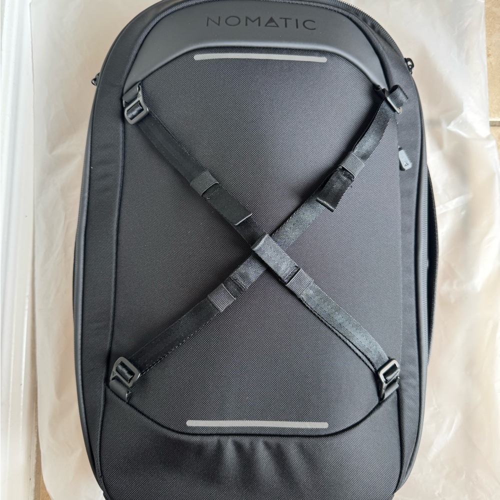 Men’s travel backpack Nomatic Navigator 15L